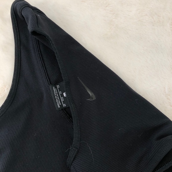 Nike Hypercool Tank - Picture 3 of 4